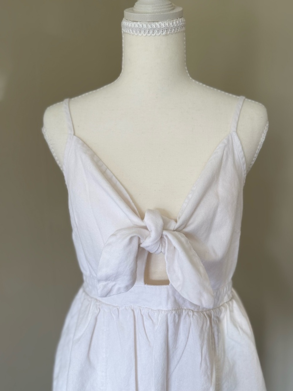 Y2K Old Navy white mini dress cotton bow tie front sundress summer graduation